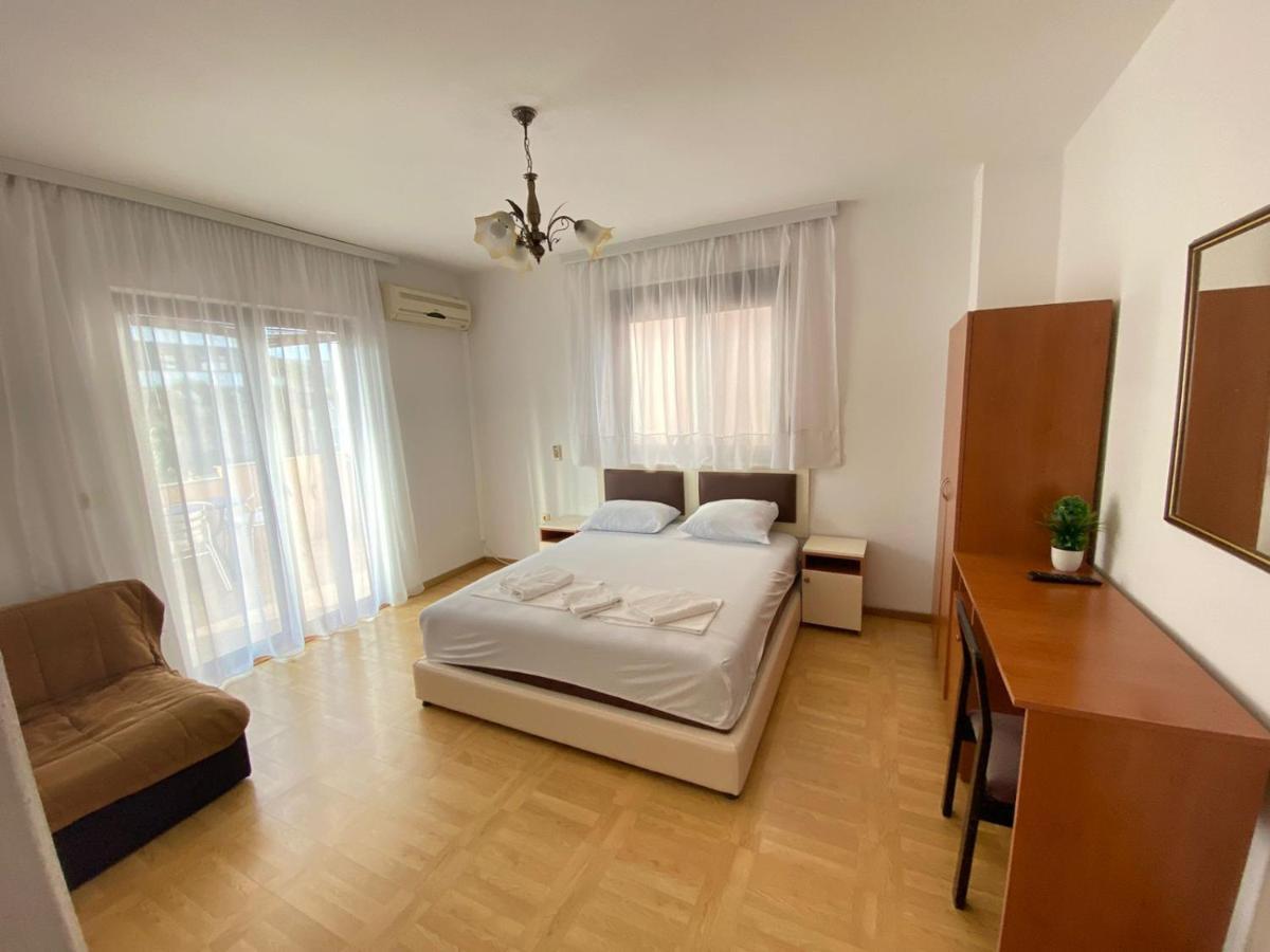 Adriatic Apartments Улцинь Екстер'єр фото